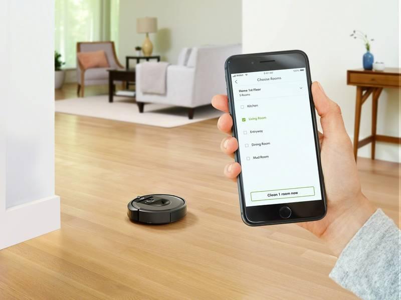 Vysavač robotický iRobot Roomba i7 černý