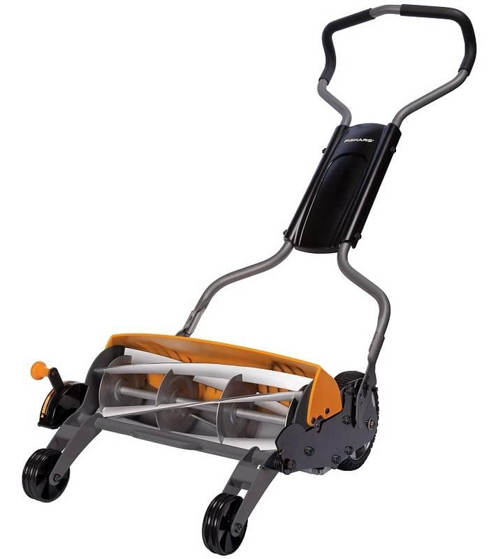 Vřetenová sekačka Fiskars MOMENTUM koš