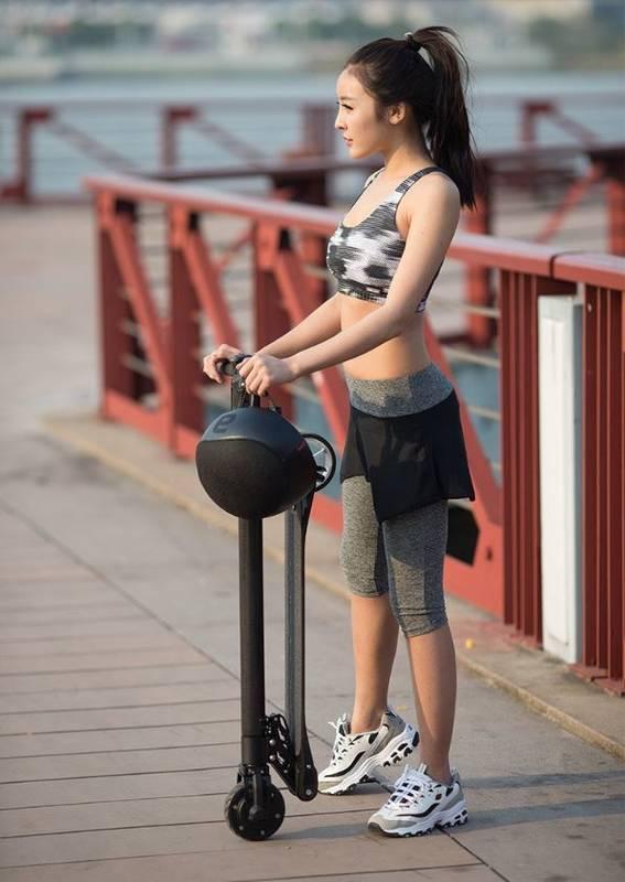 Elektrická koloběžka Eljet Carbon light růžová