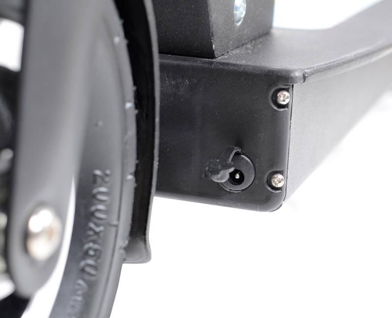 Elektrická koloběžka JOYOR A1 černá