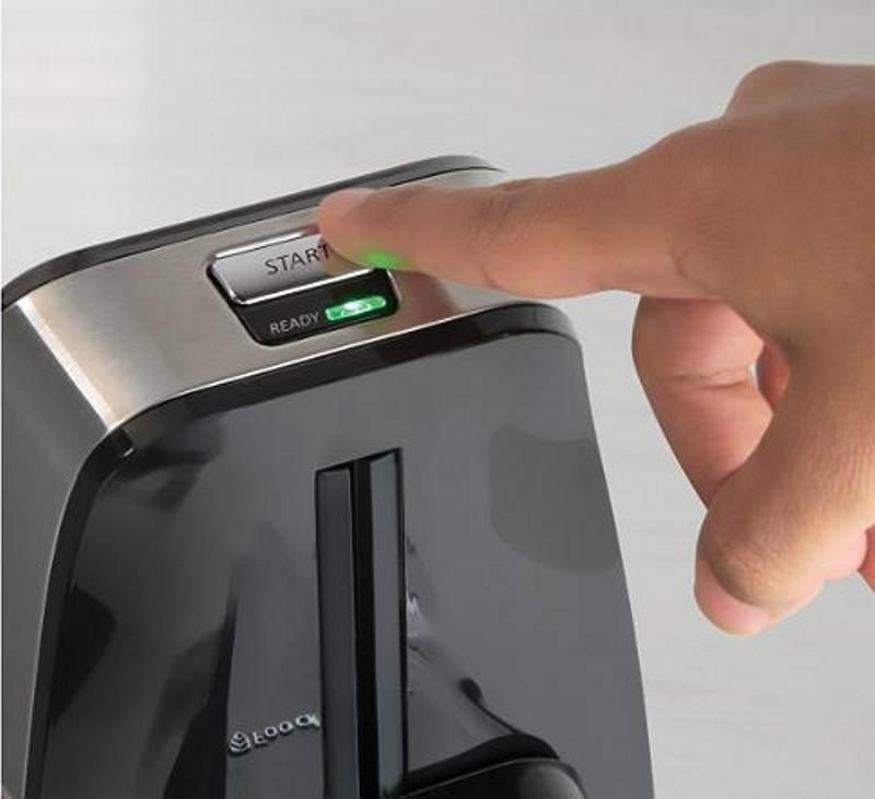 Vakuovačka FoodSaver FFS010X černá ocel