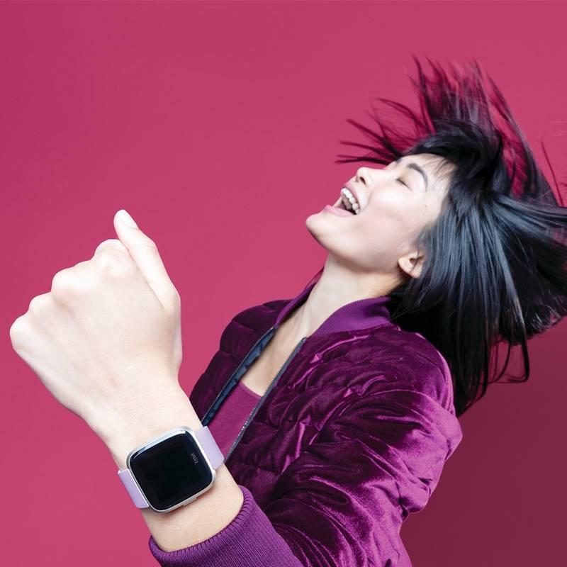 Chytré hodinky Fitbit Versa Lite - Lilac Band Silver case