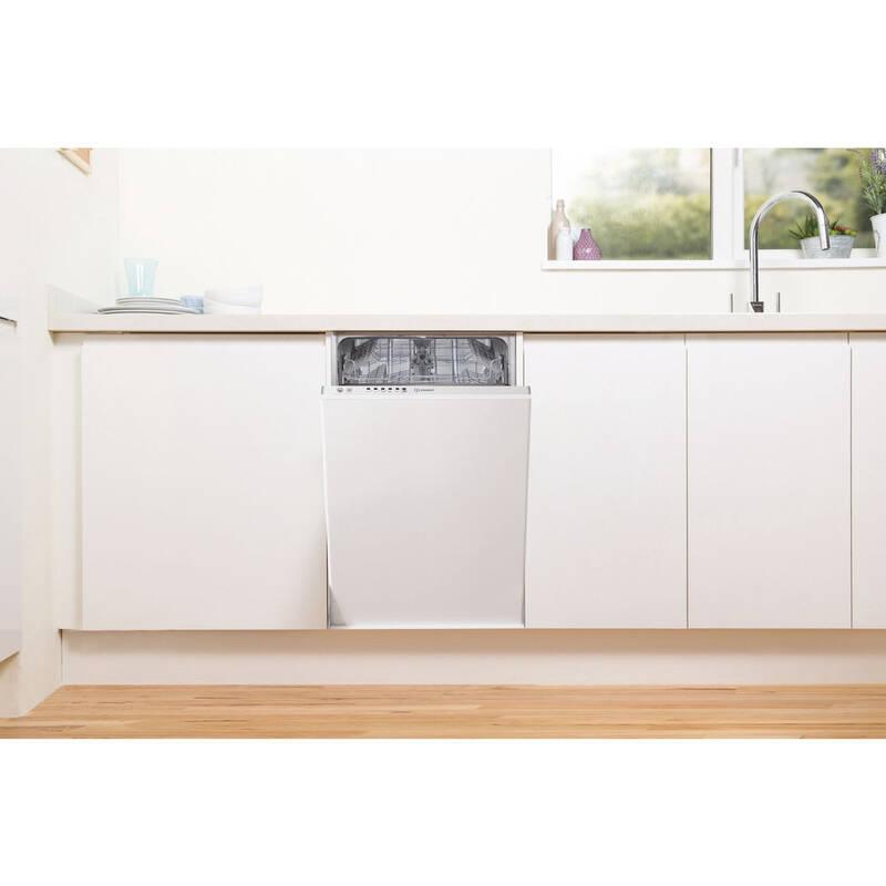 Myčka nádobí Indesit DSIE 2B19