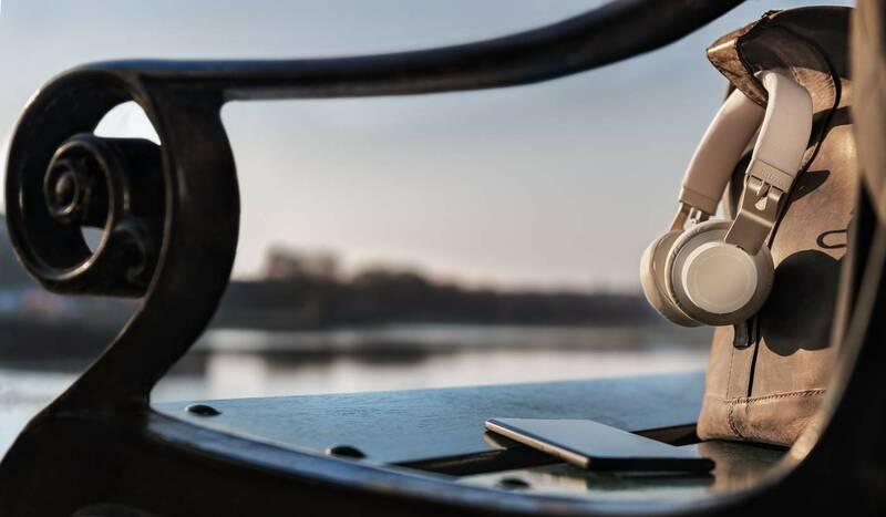 Sluchátka Jabra Move zlatá