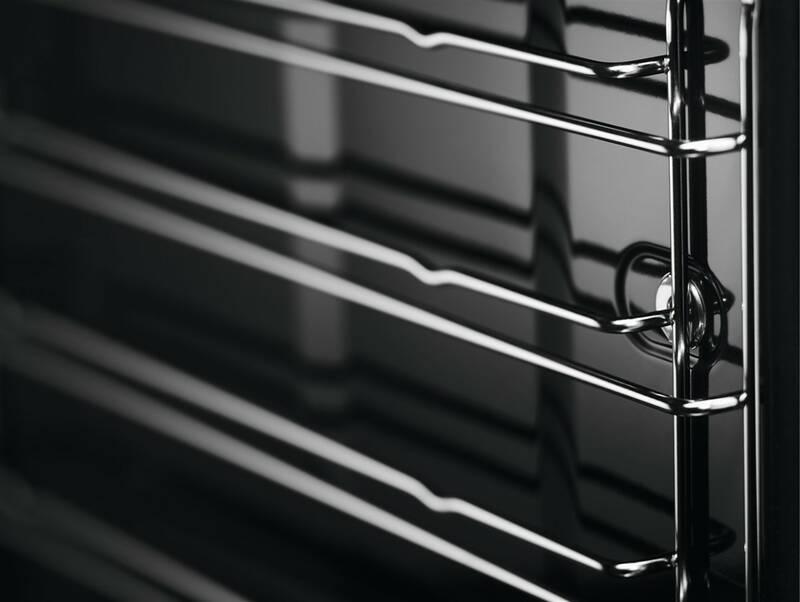 Trouba Electrolux EVK6E40X nerez