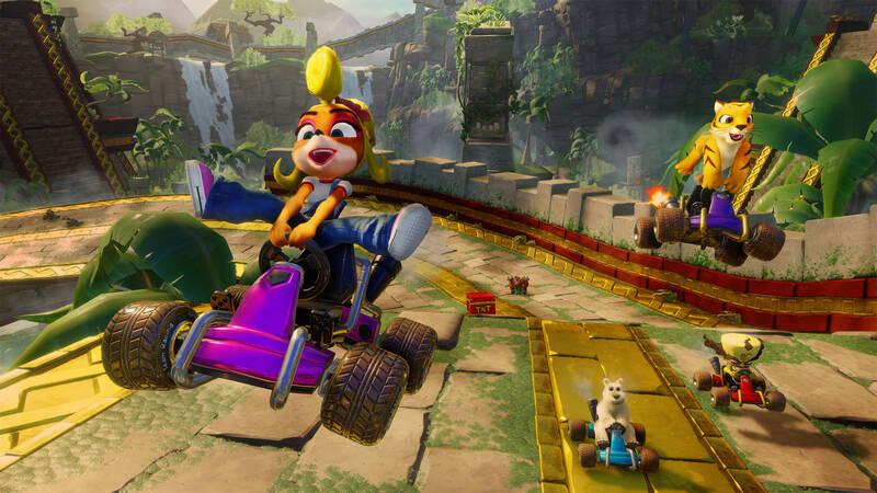 Hra Activision Xbox One Crash Team Racing: Nitro Fueled