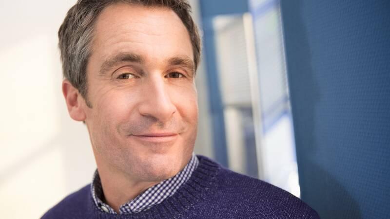 Holicí strojek Philips Series 3000 S3233 52 černý