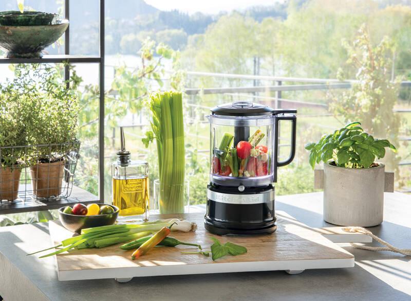 Kuchyňský robot KitchenAid 5KFC0516EOB černý