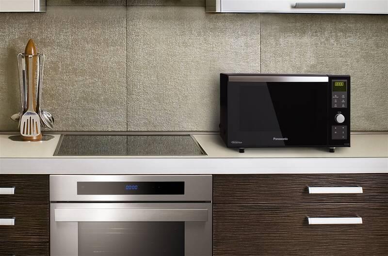 Mikrovlnná trouba Panasonic NN-DF383BEPG černá