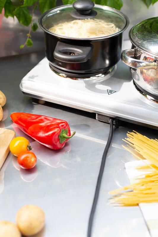 Vařič Rohnson R-2440 stříbrný