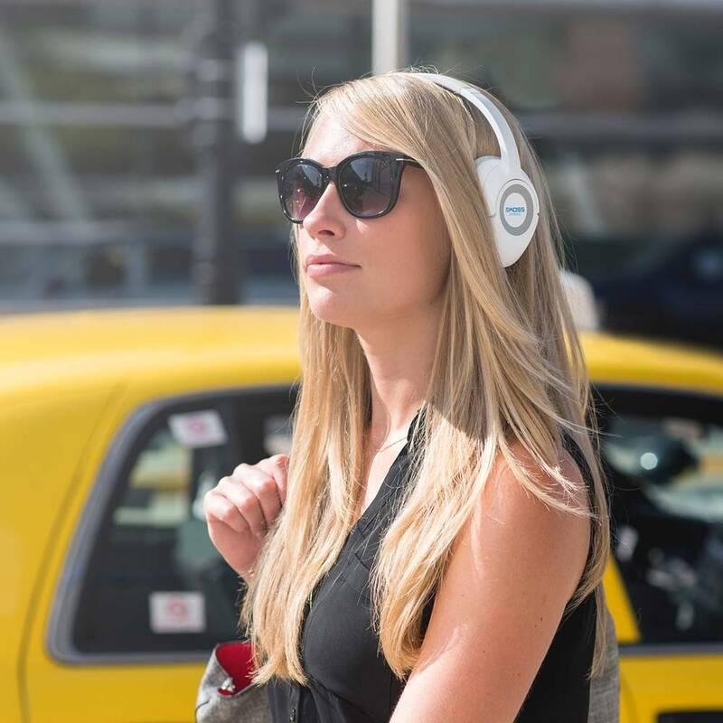 Sluchátka Koss BT 539i bílá