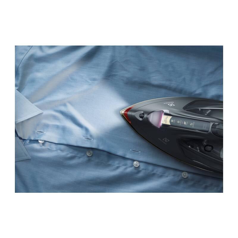 Žehlička Electrolux Renew 800 E8SI1-8EGM šedá