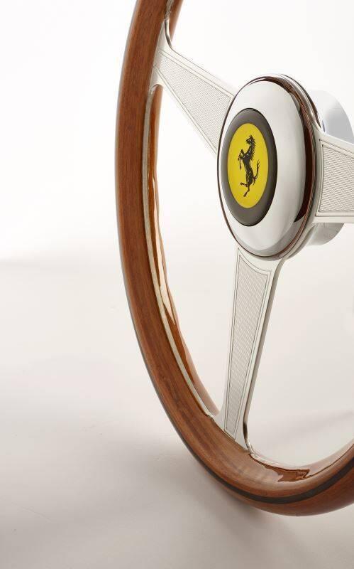 Volant Thrustmaster Ferrari 250 GTO Add-On
