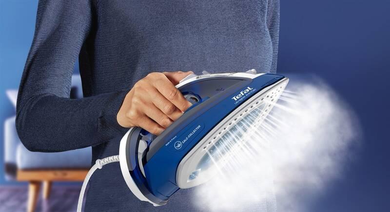 Žehlička Tefal Ultragliss 4 FV4998E0 modrá