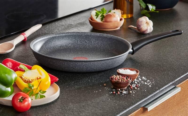 Pánev Tefal Mineralia Force G1230553 šedá