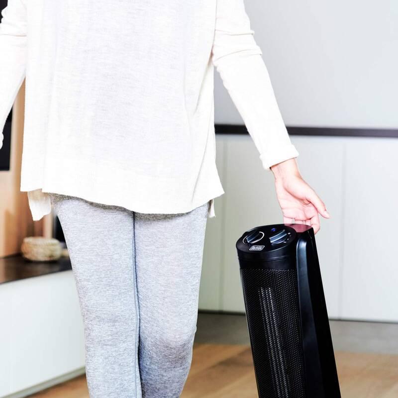 Teplovzdušný ventilátor Black Decker BXSH2002E černý