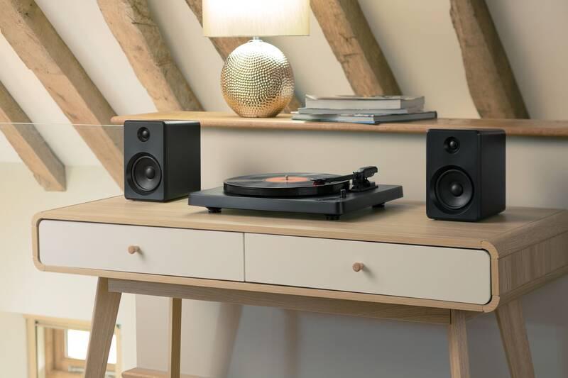 Gramofon Victrola ITUT-420 černý