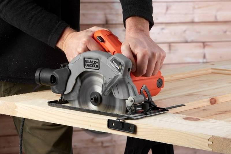 Okružní pila Black-Decker CS1250LKA-QS