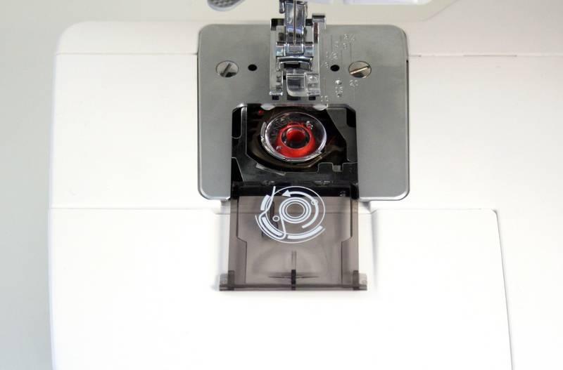 Šicí stroj Toyota Super Jeans J17W white bílý