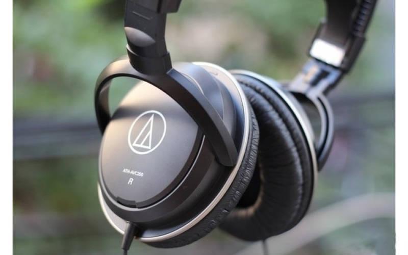 Sluchátka Audio-technica ATH-AVC200 černá