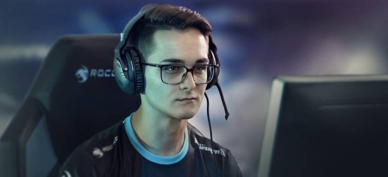 Headset Roccat Khan Pro černý