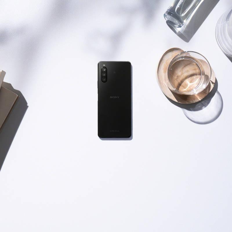 Mobilní telefon Sony Xperia 10.II černý