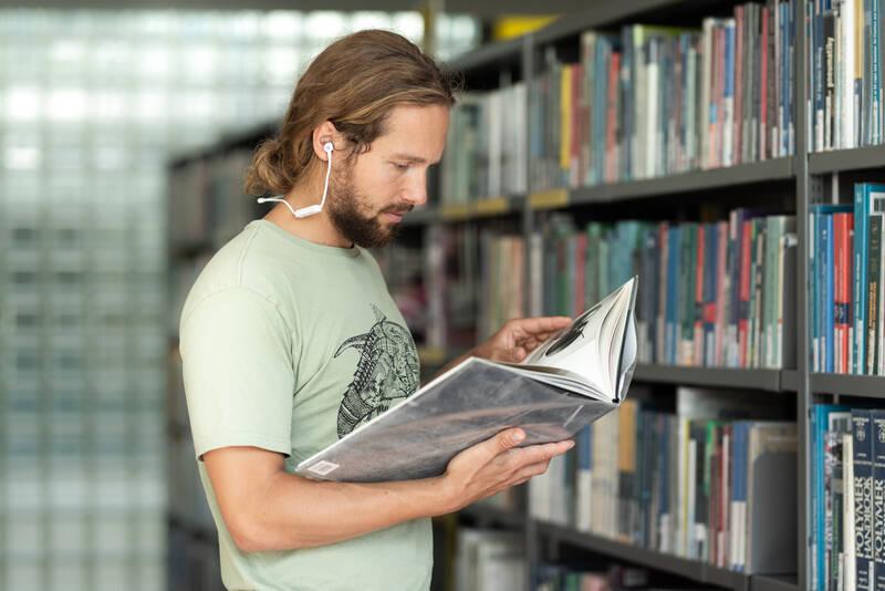 Sluchátka GoGEN EBTM 83W bílá