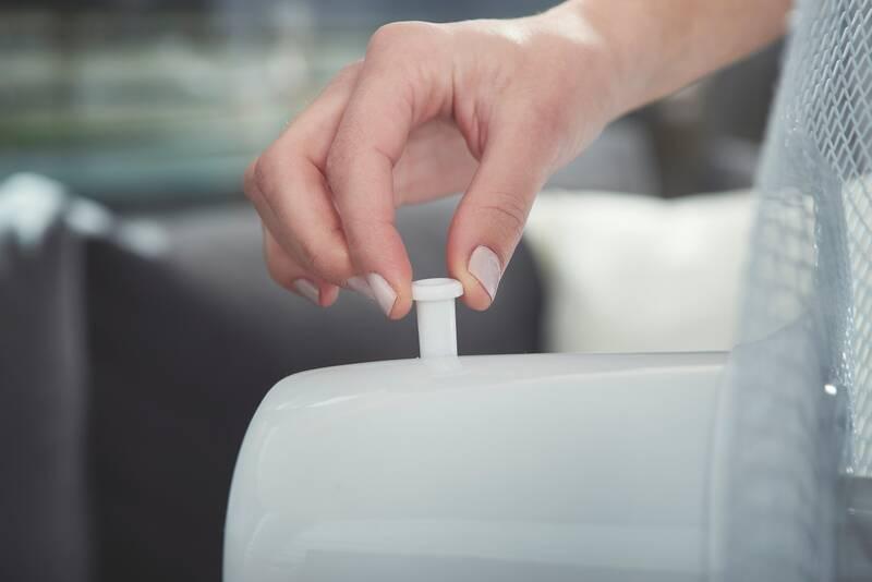 Ventilátor stolní Black Decker BXEFD42E bílý