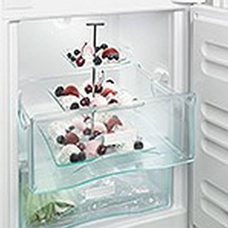 Vestavná lednice s mrazákem Liebherr ICS 3324 bílé