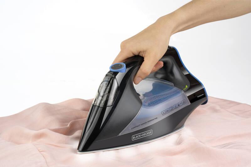 Žehlička Black Decker BXIR2401E černá