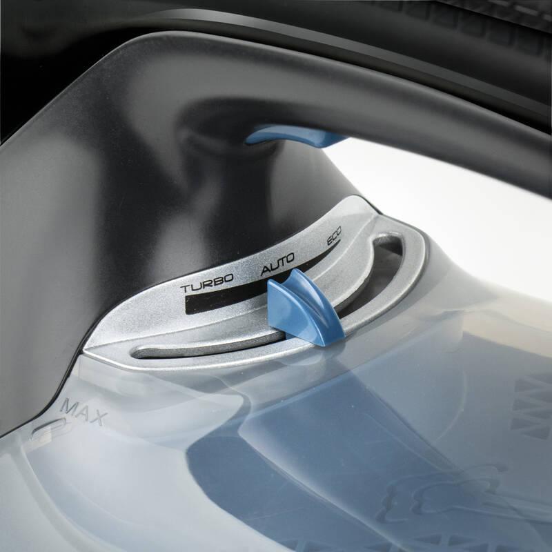 Žehlička Black Decker BXIR2401E černá