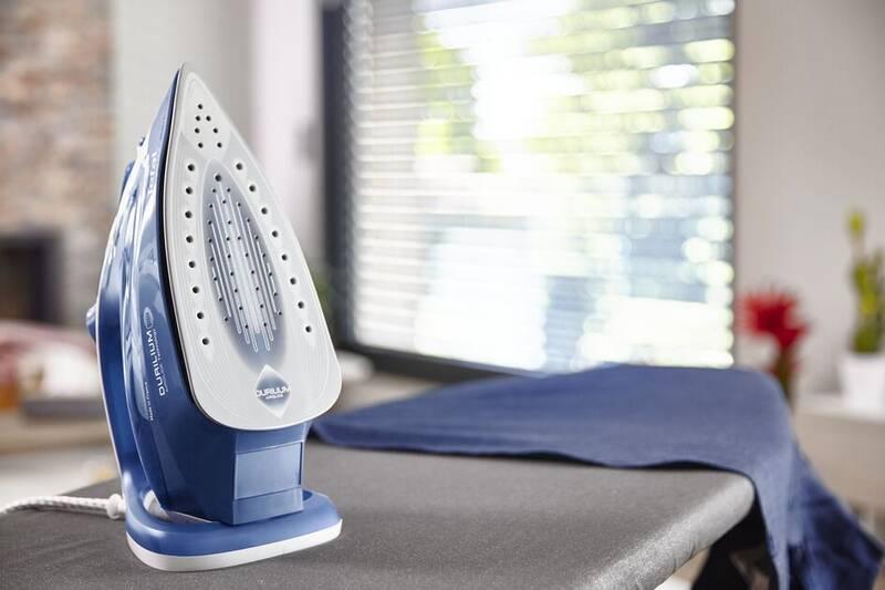 Žehlička Tefal Easygliss 2 FV5735E0 modrá