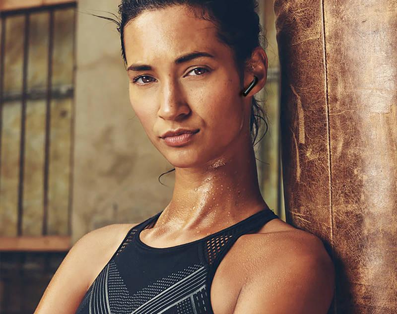 Sluchátka QCY T5e černá