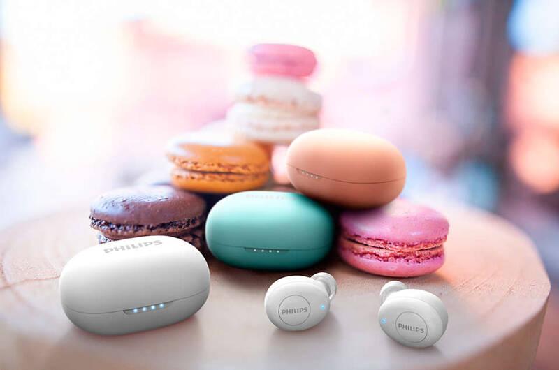 Sluchátka Philips TAT2205BK černá