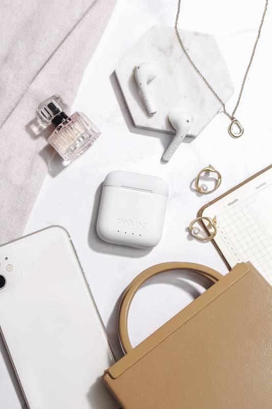 Sluchátka Defunc True Go Slim bílá