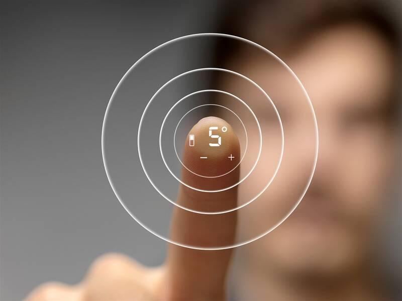 Chladnička s mrazničkou Electrolux LNT7ME46X2 šedá