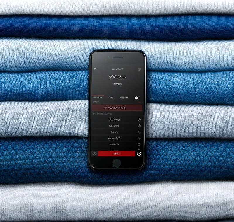 Pračka AEG SoftWater L9FBB49SC BlackEdition bílá