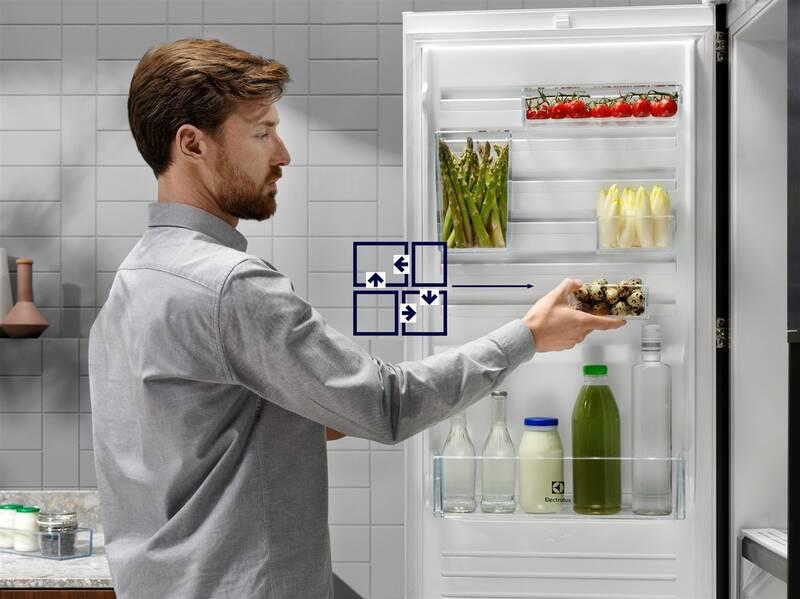 Chladnička s mrazničkou Electrolux LNC7ME34X1 nerez