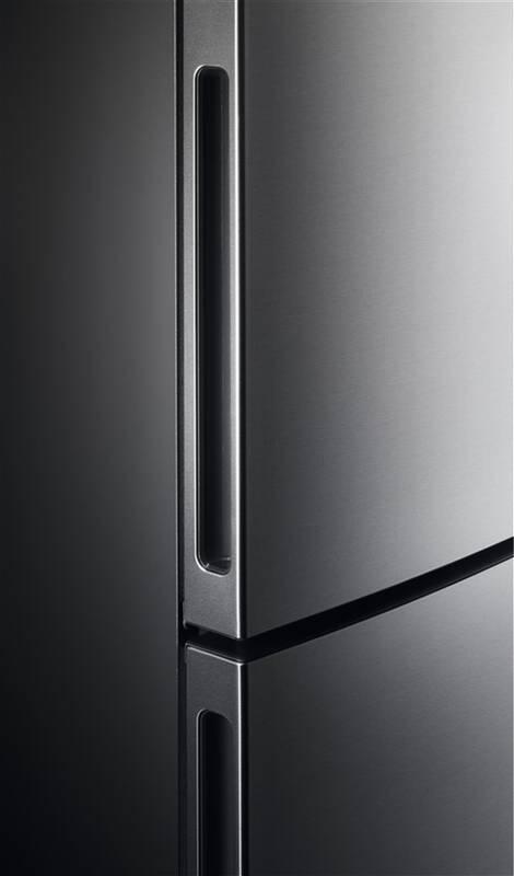 Chladnička s mrazničkou Electrolux LNC7ME34X1 nerez