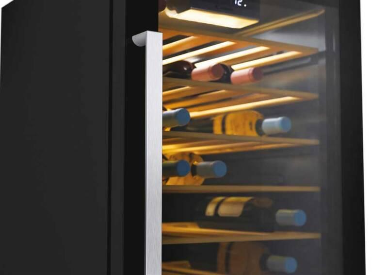 Vinotéka Candy CWC 154 EEL černá