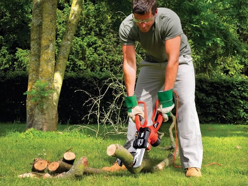 Řetězová pila Black-Decker GK1000, elektrická