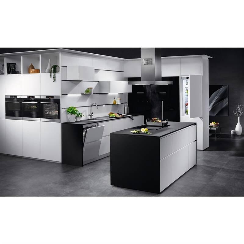 Chladnička s mrazničkou AEG Mastery SCE818E6TS bílé