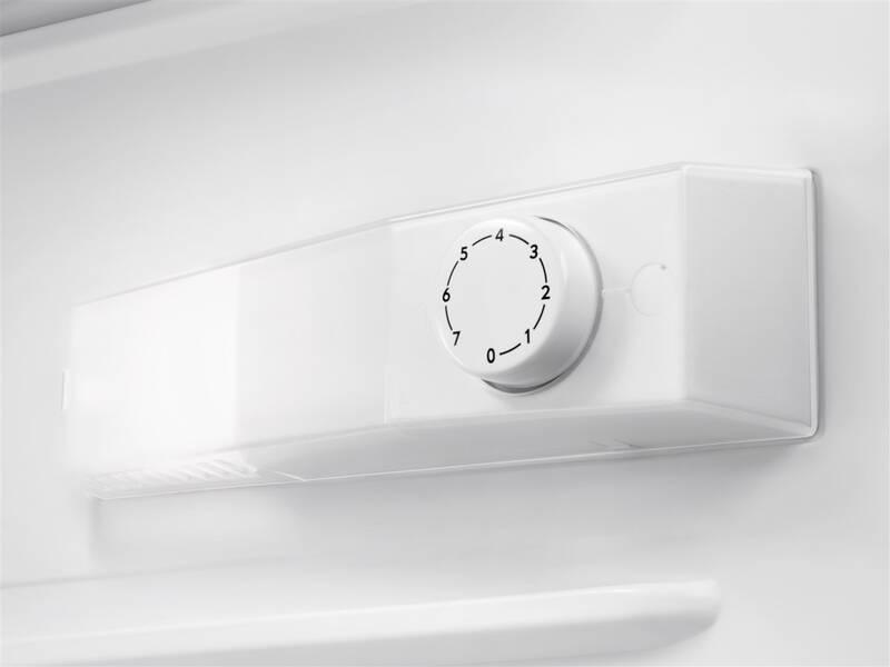 Mraznička Zanussi ZYAN8FW0 bílá