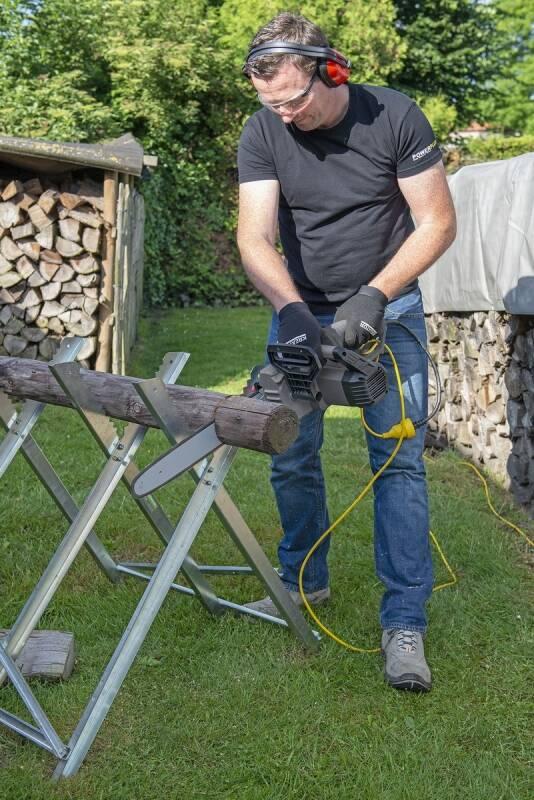 Řetězová pila POWERPLUS POWEG10110