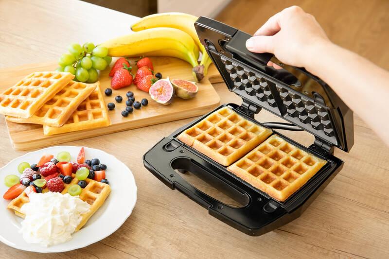 Sendvičovač Sencor SSM 9410SS