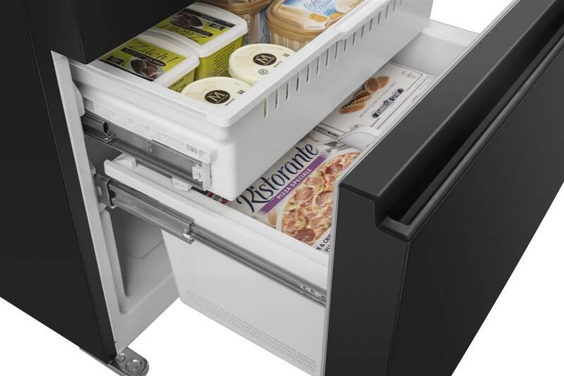 Americká lednice Hisense RF540N4WF1 černá