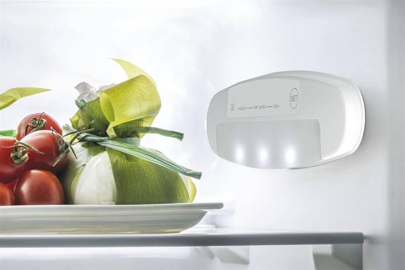 Chladnička s mrazničkou Candy CMCL 4144SN stříbrná