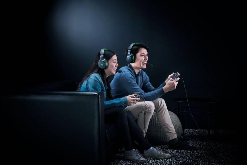 Gamepad Razer Wolverine V2 for Xbox černý