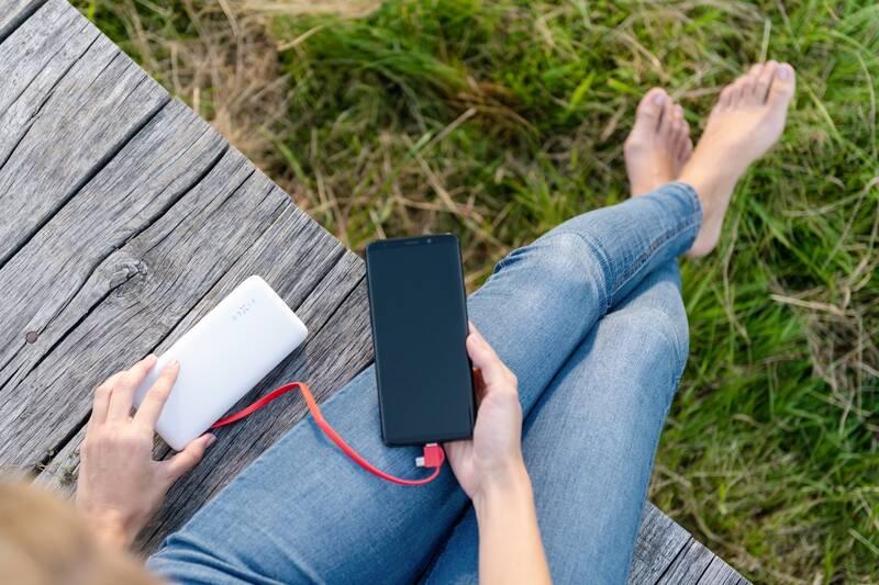 Powerbank FIXED Zen 10 000mAh, s kabelem USB Lightning, USB-C černá