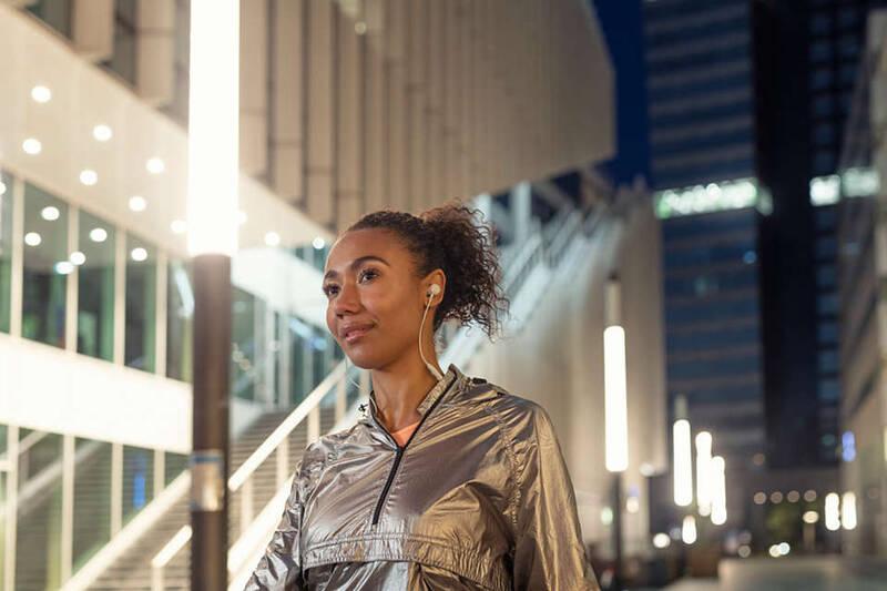 Sluchátka Philips TAE4205WT bílá